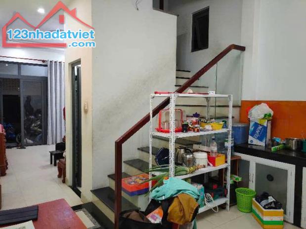 Chính chủ bán căn nhà 4 Tầng gần Bến xe An Sương, Quận 12, diện tích 120m2, sẵn sàng công - 3