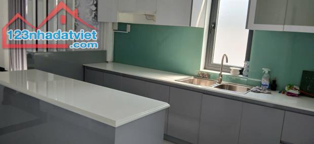 Căn BIỆT THỰ 3 TẦNG.  Đ. Trần Văn Hiển, Trung An, TP Mỹ Tho. Hẻm Ô tô lưu thông 2 chiều. - 4