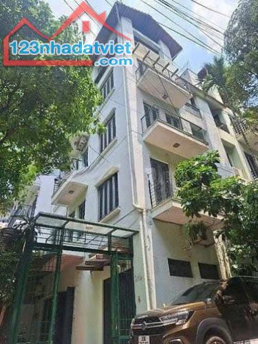 Cho thuê nhà nguyên căn ở Đê La Thành, Ba Đình 90m x 5T giá 25 triệu, ô tô đỗ cửa