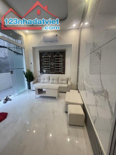 BÁN NHÀ NGÕ 38 THANH BÌNH – 42M² x 5 TẦNG – NHÀ MỚI TINH – GẦN Ô TÔ – GIÁ 8 TỶ