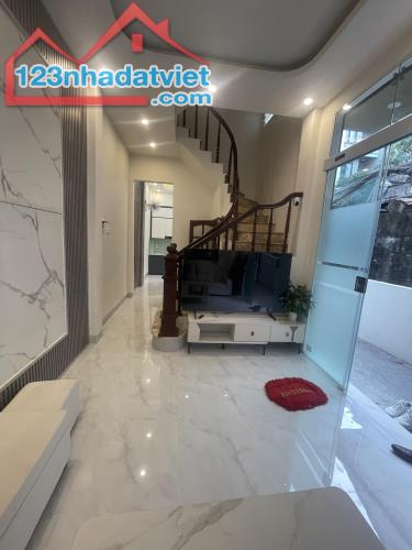 BÁN NHÀ NGÕ 38 THANH BÌNH – 42M² x 5 TẦNG – NHÀ MỚI TINH – GẦN Ô TÔ – GIÁ 8 TỶ - 1