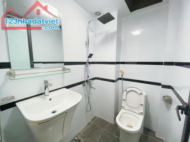 BÁN NHÀ VĂN PHÚ 5 TẦNG- THANG MÁY OTO ĐỖ CỔNG 9 tỷ - 4
