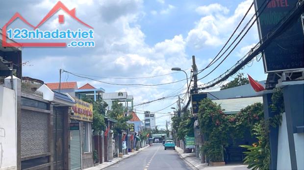 [HIẾM] Mặt Tiền KD Đỉnh, Đường 10m Sát UBND, 71m2 - 3Tầng Đẹp Hiệp Bình Phước - Giá Đầu Tư