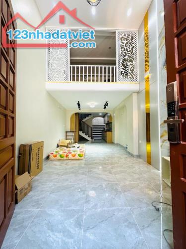 Bán nhà Trương Định - mặt ngõ siêu thoáng , an sinh đỉnh , dt 52M giá 8.9 tỷ SĐ chính chủ