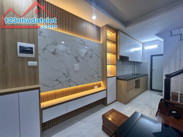 Siêu Phẩm Thanh Xuân Ngõ Thông Kinh Doanh 10M Ra Phố 22M2 4 Tầng Full Nội Thất Hàng Hiếm C - 1