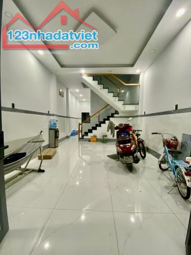 BÁN NHÀ 3 TẦNG MẶT TIỀN ĐƯỜNG TX14 – NGAY KDC PICITY HIGH PARK, QUẬN 12  🔹 - 2