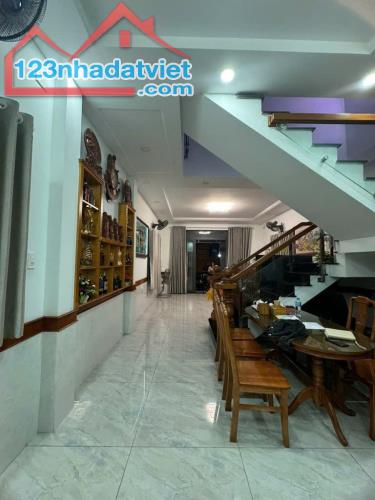 BÁN NHÀ HẺM 8M -PHẠM VĂN CHIÊU – 3 TẦNG KIÊN CỐ – 4PN – SỔ VUÔNG ĐẸP – GIÁ CHỈ 5.9 TỶ