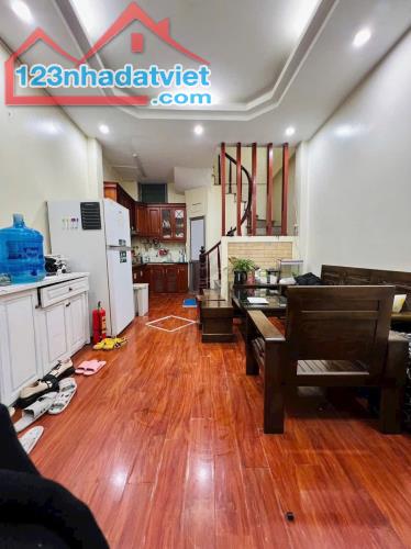 BÁN NHÀ TRONG NGÕ 180 NGUYỄN LƯƠNG BẰNG 30M² x 5 TẦNG PHÂN LÔ KINH DOANH – GIÁ 5.7 TỶ