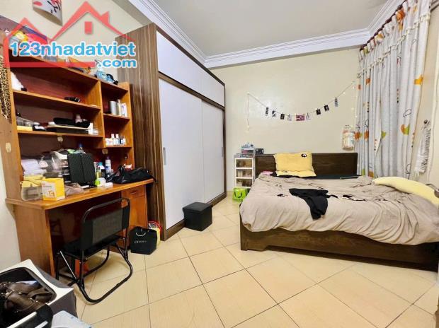 BÁN NHÀ TRONG NGÕ 180 NGUYỄN LƯƠNG BẰNG 30M² x 5 TẦNG PHÂN LÔ KINH DOANH – GIÁ 5.7 TỶ - 2
