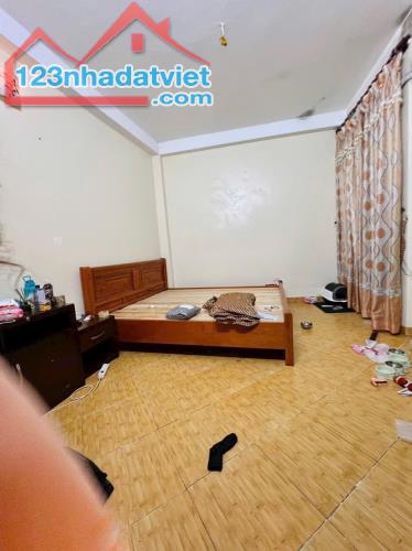 BÁN NHÀ TRONG NGÕ 180 NGUYỄN LƯƠNG BẰNG 30M² x 5 TẦNG PHÂN LÔ KINH DOANH – GIÁ 5.7 TỶ - 3