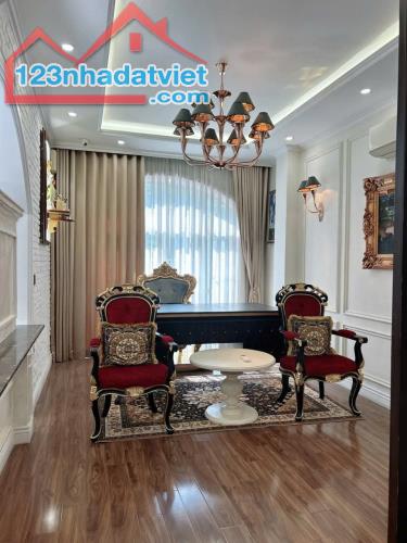 Tìm chủ nhân mới BIỆT THỰ 230m2 3 lầu đường Nguyễn Ảnh Thủ, p.Trung Mỹ, Quận 12. - 1