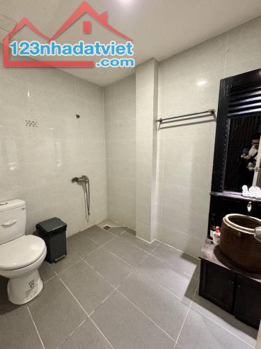 Bán nhà Thống Nhất Gò Vấp- đất nở hậu, gần các trung tâm lớn ,giá rẻ!!!!