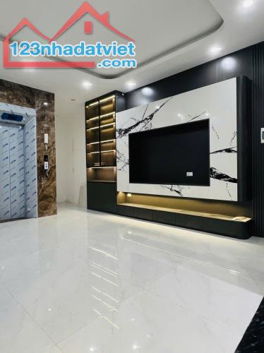 Bán nhà Ngõ Văn Hương – 6 tầng thang máy – 33m² – 7.55 tỷ - 2