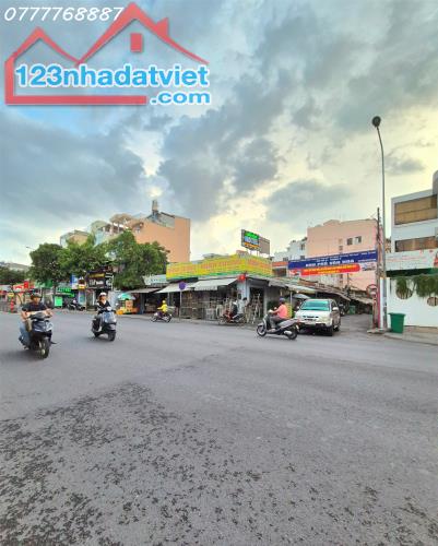 SP đầu tư hiếm Góc 2MT Nguyễn Oanh, DT 865m2 giá 72 tỷ.