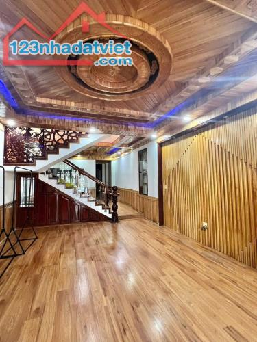 BÁN NHÀ 3 TẦNG MT HOÀNG DƯ KHƯƠNG - KHUÊ TRUNG - CẨM LỆ - ĐÀ NẴNG