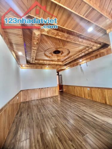 BÁN NHÀ 3 TẦNG MT HOÀNG DƯ KHƯƠNG - KHUÊ TRUNG - CẨM LỆ - ĐÀ NẴNG - 1
