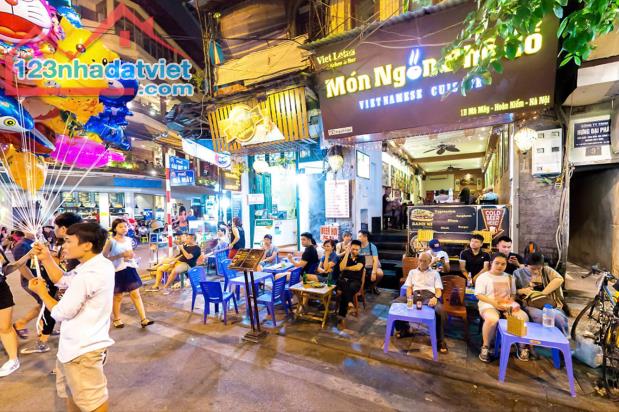 Chính chủ cho thuê nhà 3 tầng MẶT PHỐ Hàng Chĩnh, Quận Hoàn Kiếm, KD nhà hàng, homestay