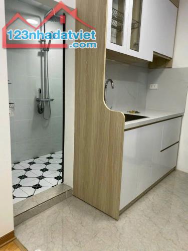 Bán Tập Thể  TÂN MAI, Tầng 2+3, 2 ngủ, Nhà Đẹp Thoán, full đồ ở luôn. - 2
