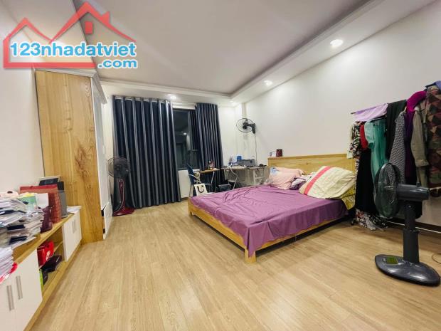 THỊNH QUANG THÁI THỊNH ĐỐNG ĐA DT 34M 8,4 TỶ 5 TẦNG MT 4M CĂN GÓC MẶT NGÕ THÔNG - 2
