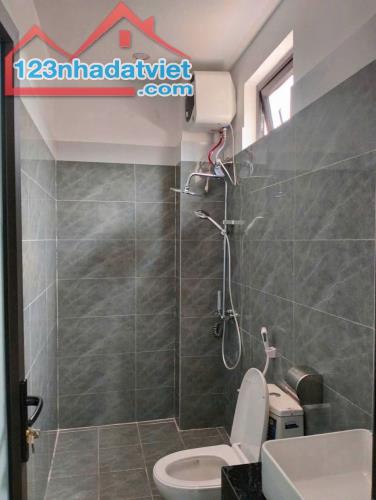 BÁN NHÀ 3 TẦNG CHỢ ĐÔNG LÃM - Ô TÔ ĐỖ CỬA - CÓ SÂN RIÊNG - 3