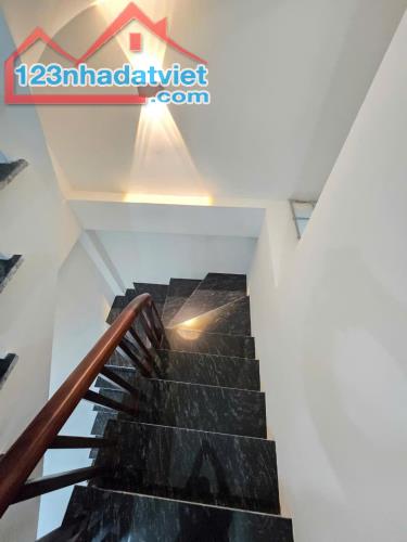 🏠🏠BÍCH HÒA__Ô TÔ VÒNG QUANH__5 TẦNG__MỚI KINGKOOG___4 TỶ - 3