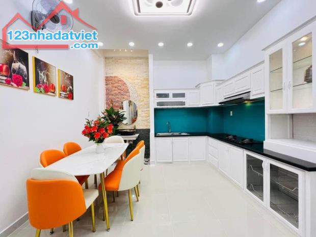 Mặt tiền xe hơi Bùi Minh Trực, ngang 4m5, Nhà đẹp lung linh chỉ 9 tỷ nhỉnh - 3