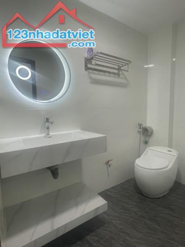 NHÀ HÒA BÌNH - MINH KHAI DT 56M2 - 5 TẦNG - GIÁ CHÀO : 9.8 TỶ - 2