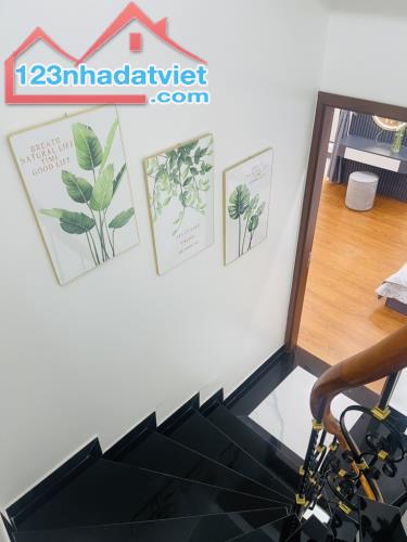 NHÀ HÒA BÌNH - MINH KHAI DT 56M2 - 5 TẦNG - GIÁ CHÀO : 9.8 TỶ - 5