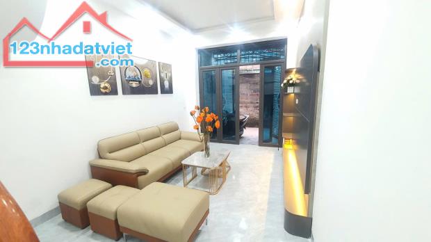 BÁN NHÀ TAM TRINH Ở LUÔN, SAU QH 15M RA PHỐ, FULL NỘI THẤT, 35M2 GIÁ CHỈ 7.X TỶ