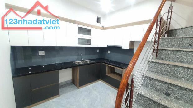 BÁN NHÀ TAM TRINH Ở LUÔN, SAU QH 15M RA PHỐ, FULL NỘI THẤT, 35M2 GIÁ CHỈ 7.X TỶ - 1