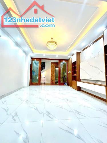Rẻ nhất tầm giá – Phố Văn Cao, Ba Đình. Nhà mới thang máy 6 tầng x 35m, giá 7.5 tỷ - 2
