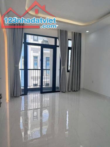 Siêu phẩm 5 tầng Mới đẹp ngay Tạ Quang Bửu ngang 4m chỉ 9 tỷ 2 - 3