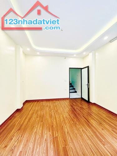 Cực hiếm- nhà mới 5.2 tỷ- Xã Đàn, Đống Đa, Hà Nội-thoáng sáng, gần phố - 2