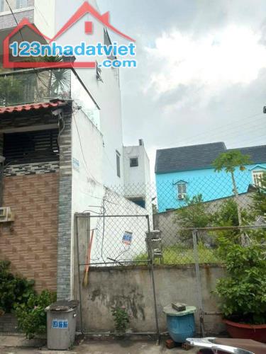 CÒN 1 NỀN DUY NHẤT ĐẤT HXH NGUYỄN THỊ BÚP, Q.12 – GIÁ CHỈ 2,97 TỶ!!