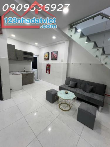 BÁN NHÀ 2 TẦNG MỚI XÂY NGAY TỈNH LỘ 10 – 45M² – LÔ GÓC 2 MẶT TIỀN HẺM XE HƠI – CHỈ 3.55 TỶ