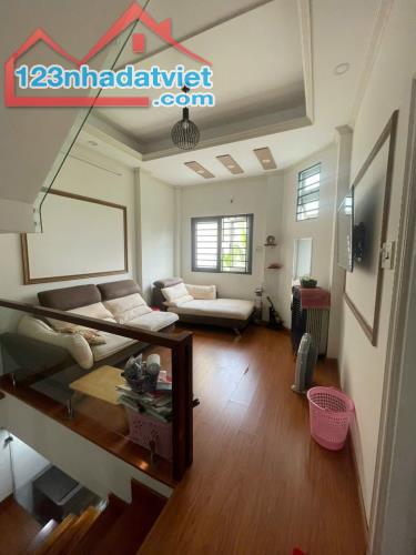 ĐOÀN THỊ ĐIỂM, PHÚ NHUẬN - HẺM XE HƠI THÔNG - NHÀ 4 TẦNG HOÀN CÔNG ĐỦ - GIÁ CHỈ 9,1 TỶ - 2