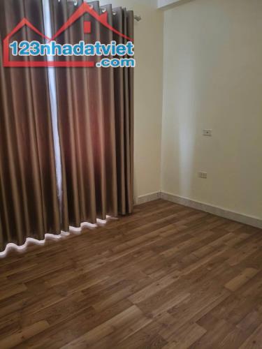 THẠCH BÀN – NGUYỄN VĂN LINH – 36M² – 4 TẦNG – 6 NGỦ – 5,4 TỶ - 3