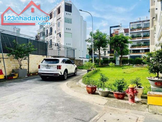 CẦN BÁN GẤP NHÀ PHỐ LIỀN KỀ KĐB SIÊU ĐẸP, NGUYỄN TƯ GIẢN P12 GÒ VẤP, DT 4X18 GIÁ CHỈ 11 TỶ