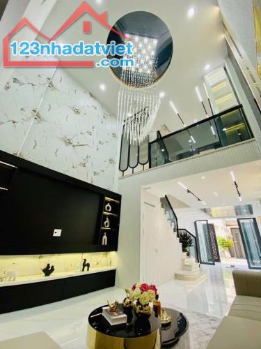 CẦN BÁN GẤP NHÀ PHỐ LIỀN KỀ KĐB SIÊU ĐẸP, NGUYỄN TƯ GIẢN P12 GÒ VẤP, DT 4X18 GIÁ CHỈ 11 TỶ - 4