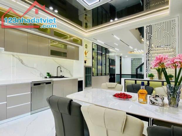 CẦN BÁN GẤP NHÀ PHỐ LIỀN KỀ KĐB SIÊU ĐẸP, NGUYỄN TƯ GIẢN P12 GÒ VẤP, DT 4X18 GIÁ CHỈ 11 TỶ - 5
