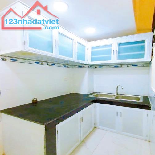 Bán nhà Điện Biên Phủ, Quận 3, hẻm rộng 4m, Giá 3.85 tỷ - 2
