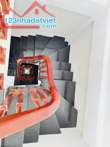 Bán Nhà Trương Định 30M x 5T Giá 5,5 Tỷ. Lô góc, gần phố, 20m ra ô tô - 3