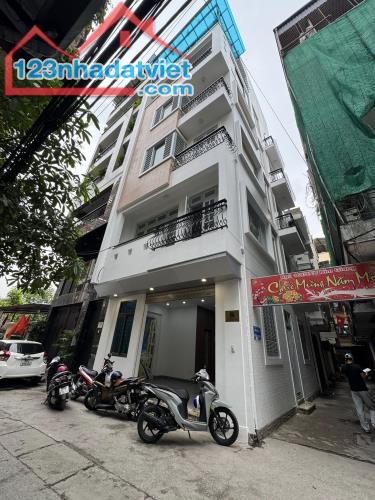 BÁN NHÀ KIM GIANG - LÔ GÓC - 7 TẦNG THANG MÁY- Ô TÔ TRÁNH- 55m² x 7 T