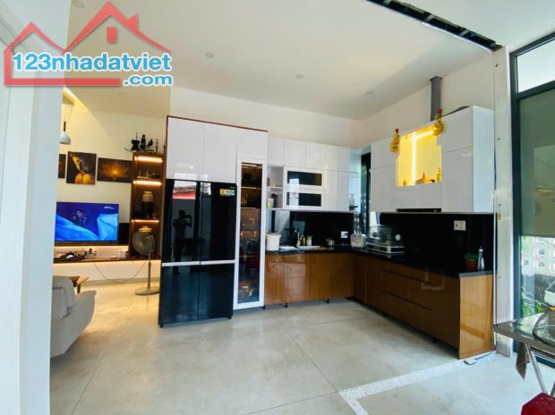 Bán nhà 3 Tầng 2 Mặt tiền đường Nguyễn Phúc Lan, KQH Kim Long, TP. Huế, chỉ 3,35 tỷ - 3