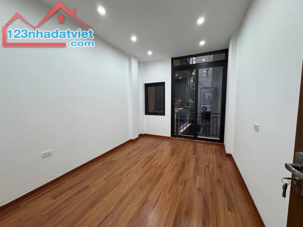 Hiếm Có Khó Tìm! Nhà Đẹp Láng Hạ - Ngõ Rộng Ba Gác, Gần Phố, Ở Ngay! - 4