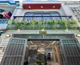 Cần tiền bán gấp căn nhà Đường Thành Thái, Quận 10. Giá chỉ 2tỷ370 (TL). Sổ hồng riêng   -