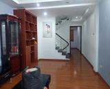 Bán nhà phố Chùa Bộc, ngõ rộng, 2 mặt thoáng, có sân rộng, 50m*5T