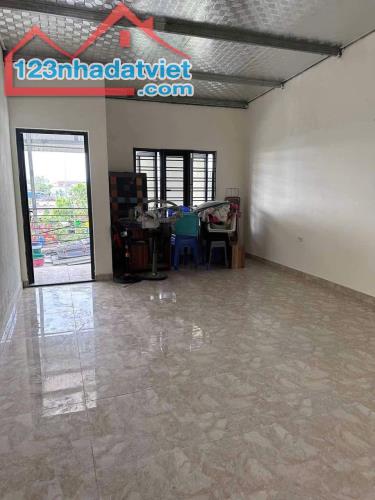 Bán nhà 2 tầng ngõ ô tô tránh nhau đường Dương Đình Nghệ - 5
