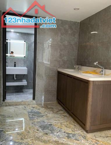 Bán nhà Tiền Phong, Đằng Hải, Hải An, Hải Phòng. 3 tầng, 141m2, 6,9 tỷ. Ngang 8m, t2db - 4