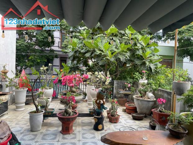 NHÀ 2 TẦNG MẶT TIỀN ĐƯỜNG VÕ NHƯ HƯNG-TRƯỚC ĐH KINH TẾ-DT 80 M2-CHỈ HƠN 6 TỶ - 5